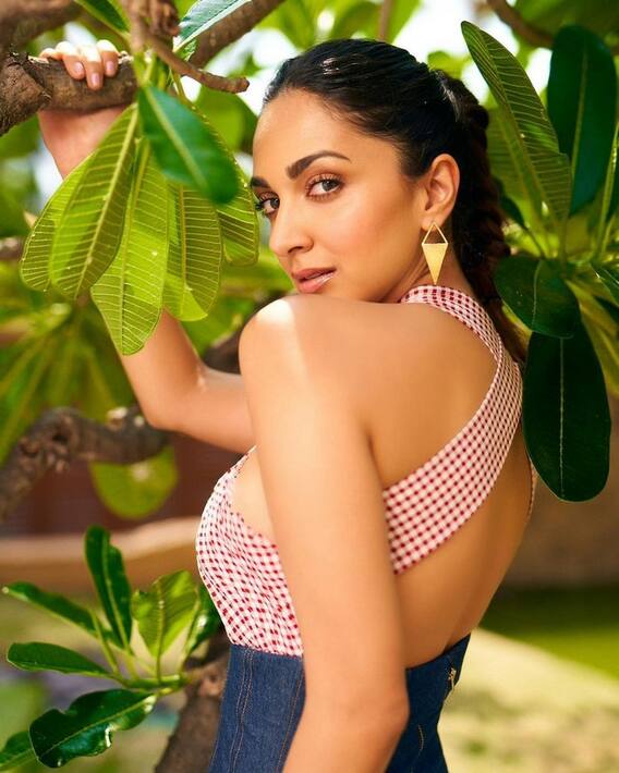 Kiara Advani: కియారా అద్వానీ స్టన్నింగ్ పోజులు