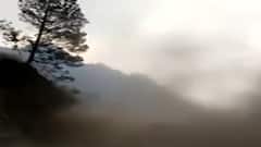 Chamoli में रोंगटे खड़े कर देने वाला Video आया सामने, पहाड़ी का बड़ा हिस्सा सड़क पर गिरा