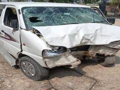 Gorakhpur News: अनियंत्रित वैन ने साइकिल सवार समेत चार लोगों को रौंदा, हैदराबाद से लौट रहे तीन कामगारों की भी मौत