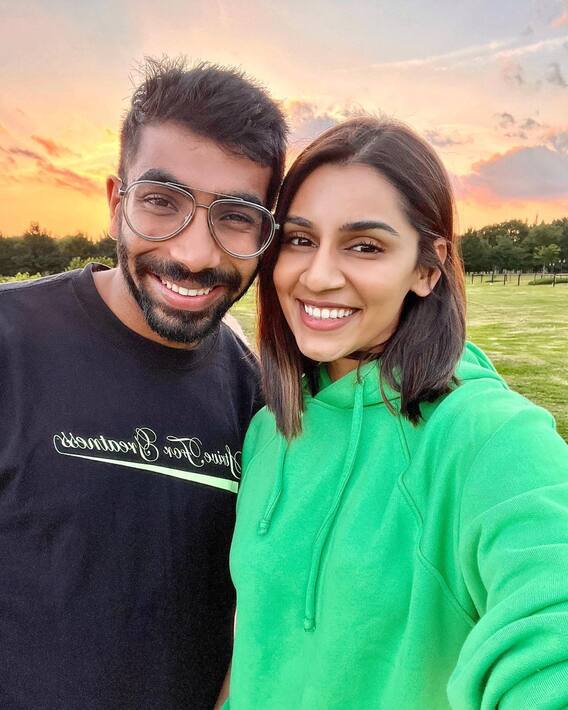 আইপিএল-এর ব্যস্ততার মধ্যেই স্ত্রীর সঙ্গে ডিনার ডেটে জসপ্রীত বুমরাহ