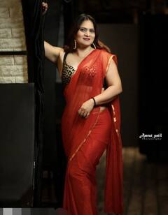 In Pics : 'शितली'च्या काकीचा बोल्ड अंदाज; चाहते म्हणाले, 'हॉट, स्वप्नसुंदरी, तुमच्या अदांवर फिदाच...'