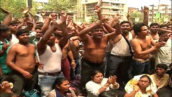 PSC Agitation: 'একই প্যানলে কিছুজন চাকরি করবে, বাকিরা পাবে না কেন?', সরব বিক্ষোভরত চাকরিপ্রার্থী।Bangla News