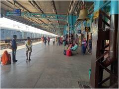 Railway News: रेलवे का 10 रुपये का प्लेटफार्म टिकट न खरीदना पड़ सकता है महंगा, जानिए क्या-क्या हो सकती है परेशानी
