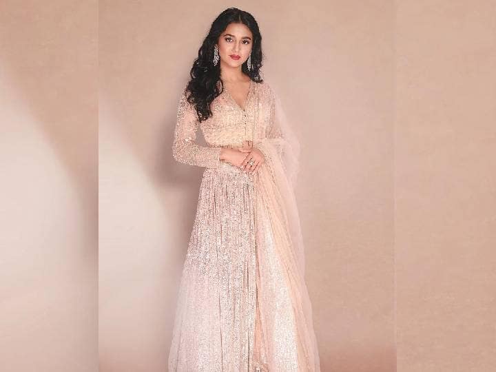 ‘नागिन 6’ फेम अभिनेत्री तेजस्वी प्रकाशच्या या नव्या फोटोंना तिच्या चाहत्यांनी भरपूर पसंती दिली आहे. हे फोटो सोशल मीडियावर प्रचंड व्हायरल होत आहेत.  (Photo : @tejasswiprakash/IG)