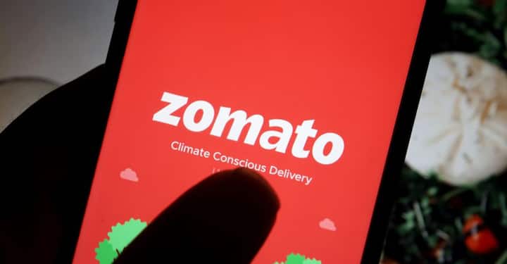 Zomato Shares Fall 14 percent Down, Jubilant Foodworks Domino's Pizza Likely To withdraw From Zomato, Know Details here Zomato Shares Crash: पहली बार 50 रुपये के नीचे लुढ़का जोमैटो, शेयर में आई 14% की गिरावट, जानिए क्यों गिरा शेयर