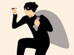 कुंपणानेच शेत खाल्ले! सुरक्षा रक्षकाने पळवली कॅश व्हॅनमधील पाच लाखांची रोकड, कल्याणमधील घटनेने खळबळ  