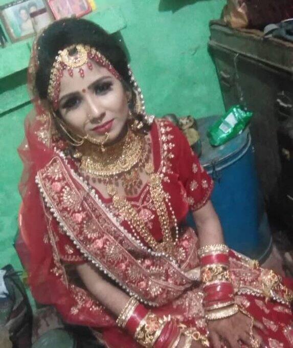 लेकिन वहां मौजूद लोगों को नहीं पता था कि ये काजल के साथ उनके आखिरी पल होंगे. दरअसल जयमाला के बाद दुल्हन बनी काजल एक कमरे में फेरों के इंतजार में बैठी थी.
