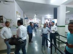 Bageshwar News: उत्तराखंड के बागेश्वर में कोरोना नियमों की अनदेखी, मास्क और सोशल डिस्टेंसिंग का नहीं हो रहा पालन