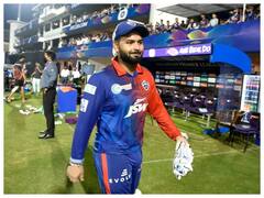 IPL 2022: ઋષભ પંતને ચીયર કરવા સ્ટેડિયમમાં પહોંચેલી ગર્લફ્રેન્ડ ઇશા નેગીની તસવીરો વાયરલ, જુઓ......