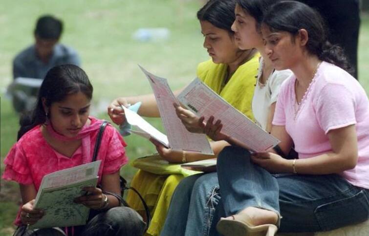 PU Admission 2022: Enrollment for the first merit list of PU graduate ends, know when the second merit list will be released PU Admission 2022: पीयू स्नातक की पहली मेरिट लिस्ट के तहत हुए 50 फीसदी नामांकन, जानिए कब जारी होगी दूसरी सूची