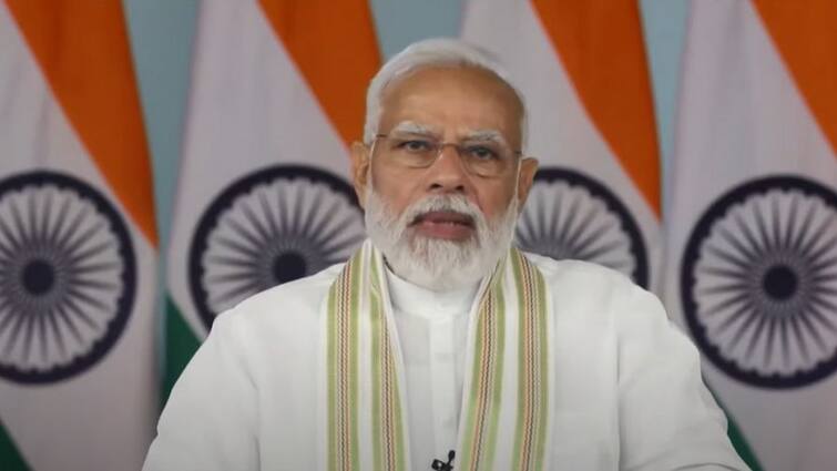 Statement by Prime Minister Modi on Jyotigram yojna  at Patidar Global Business Summit 2022 પીએમ મોદીની પાટીદારોને ટકોર, “વિરોધ કરતા તમારા દીકરાઓને સમજાવો જ્યોતિગ્રામ પહેલા કેવા દિવસો હતા”