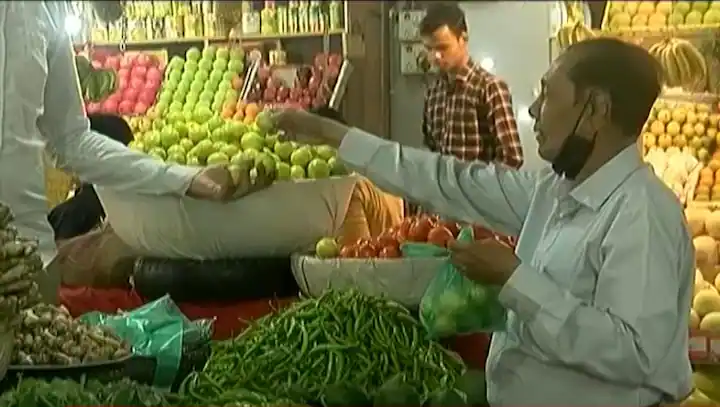 Lemon Price Hike: The sharp rise in lemon prices in the country Lemon Price Hike: ਦੇਸ਼ 'ਚ ਨਿੰਬੂ ਦੀਆਂ ਕੀਮਤਾਂ 'ਚ ਜ਼ਬਰਦਸਤ ਉਛਾਲ, ਕਿਸਾਨਾਂ ਨੇ ਦੱਸੀ ਵਜ੍ਹਾ