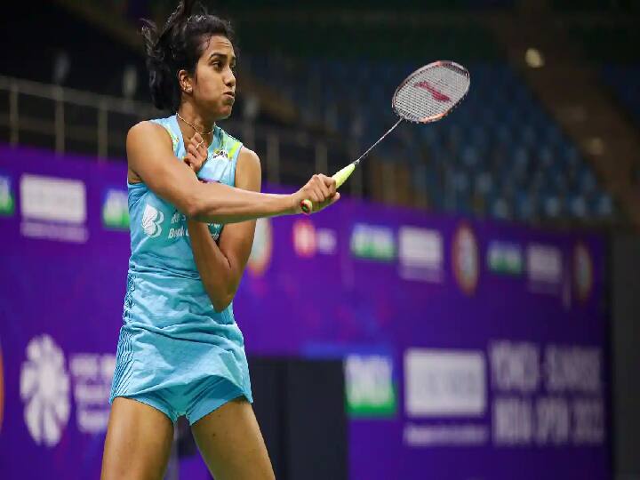 Badminton Asia Championships: PV Sindhu beats He Bing Jiao, reaches Asian Championships semifinal Badminton Asia Championships: ஆசிய சாம்பியன்ஷிப் சீன வீராங்கனையை வீழ்த்தி அரையிறுதிக்கு பி.வி.சிந்து தகுதி !