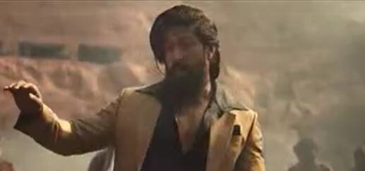 'North stars are insecure, jealous of south stars', Ram Gopal Varma|Khabar Filmy Hai (29 April 2022)