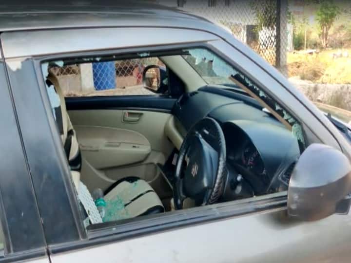 Nellore Adurupalli Rs 5 lakh theft from parking car Nellore News : రక్తం కారుతున్నా, కారు అద్దాలు పగలగొట్టి మరీ చోరీ