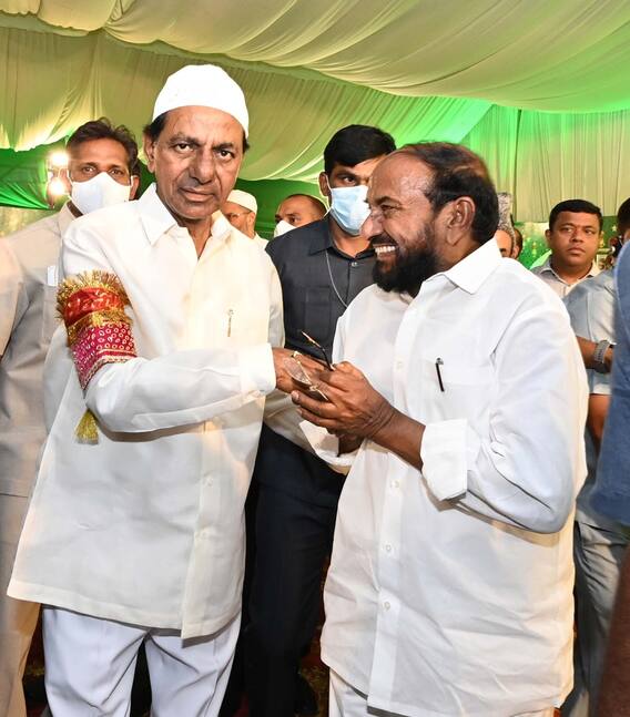 In Pics : తెలంగాణ ప్రభుత్వ ఇఫ్తార్ విందు, పాల్గొన్న సీఎం కేసీఆర్