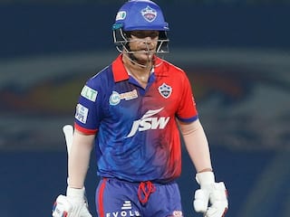 IPL में सबसे ज्यादा फिफ्टी लगाने वाले विदेशी खिलाड़ी हैं डेविड वॉर्नर, टॉप-5 में ये खिलाड़ी हैं शामिल