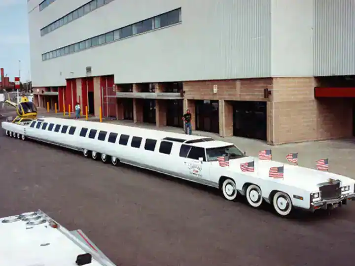 American's dream car: ਦੁਨੀਆ ਦੀ ਸਭ ਤੋਂ ਲੰਬੀ ਕਾਰ, ਸਵਿਮਿੰਗ ਪੂਲ ਸਮੇਤ ਹੈਲੀਕਾਪਟਰ ਲੈਂਡ ਕਰਨ ਲਈ ਵੀ ਥਾਂ