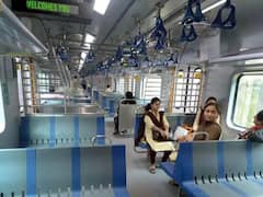 Mumbai News: मुंबई के लोगों को बड़ी राहत, लोकल एसी ट्रेनों का किराया हुआ आधा, इस तारीख से होगा लागू