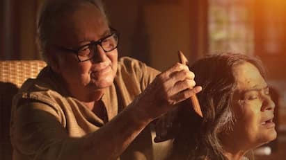 Belashuru: Belashuru trailer released with a twist, know in details Belashuru: গল্পে সৌমিত্রের থেকে কী হারিয়ে যাবেন স্বাতীলেখা? প্রশ্ন রেখে গেল বেলাশুরু-র ট্রেলার