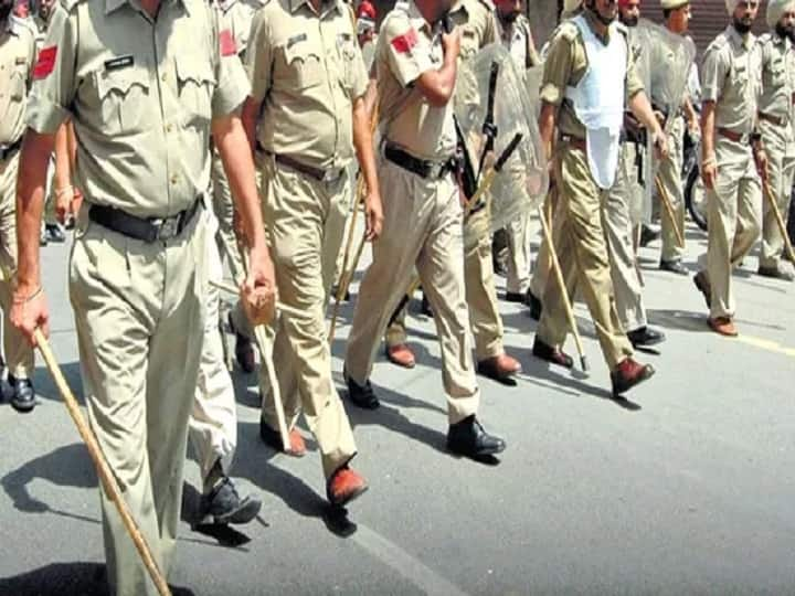 Delhi News  Case filed against Punjab Police in Delhi, allegation of misbehavior with journalist, know what was the whole matter? Delhi News: दिल्ली में पंजाब पुलिस के खिलाफ मुकदमा दर्ज, पत्रकार के साथ बदसलूकी का आरोप, जानिए क्या था पूरा मामला?