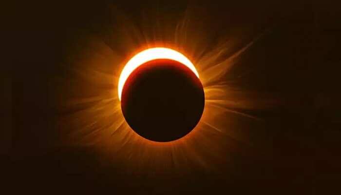 Surya Grahan 2022 solar eclipse effects india sutak kaal timing marathi news Surya Grahan 2022 : वर्षातील पहिले सूर्यग्रहण भारतात कुठे दिसणार? काय काळजी घ्याल, जाणून घ्या