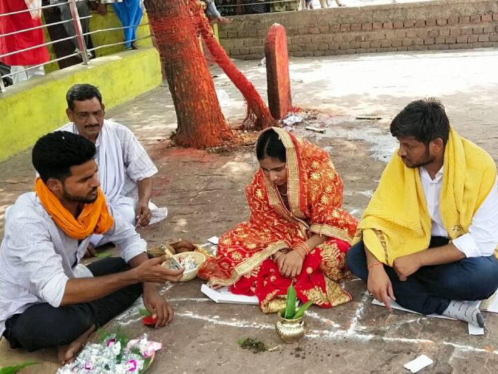 Bihar: Son's love was heavy in front of father's wish, lover rejected 24 lakhs for love, read interesting love story बिहारः पिता की मर्जी के आगे भारी पड़ा बेटे का प्यार, मोहब्बत के लिए प्रेमी ने ठुकरा दिए 24 लाख रुपये, पढ़ें दिलचस्प प्रेम कहानी