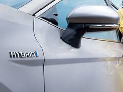 सेल्फ चार्जिंग वाली हाइब्रिड SUV लॉन्च करेगी Toyota, जानें कैसे काम करती है ये टेक्नोलॉजी