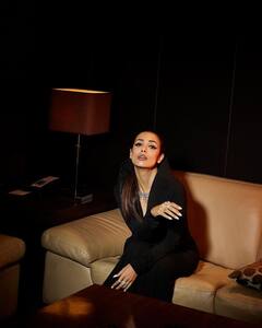 Malaika Arora Photos: काळ्या ड्रेसमध्ये मलायकाने दिल्या अप्रतिम पोज, तुम्हीच पाहा!