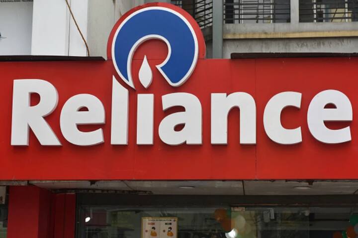 Mukesh Ambani Plans Indias Biggest Ipos For Jio And Reliance Retail रिलायन्स धमाका करणार Jio 1569