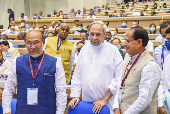 Prime Minister Narendra Modi on Saturday addressed the joint conference he said that the Union government abolished 1,450 laws that had become irrelevant, but only 75 laws have been abolished by the states.(Image Source: PTI)