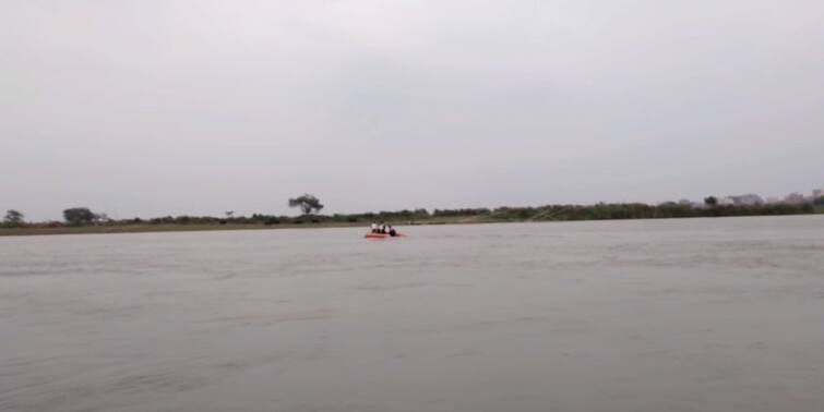 Nadia: mother and child drowned when their boat capsized in Mayapur Nadia: মায়াপুরে নৌকা উল্টে তলিয়ে গেল মা ও শিশু