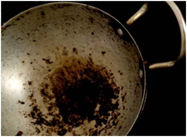Kitchen Hacks How To Clean Black And Burnt Kadhai At Home Vessels Cleaning Tips Kitchen Hacks: जली और काली कड़ाही को इस तरह चमकाएं, नहीं पड़ेगी घिसने की जरूरत