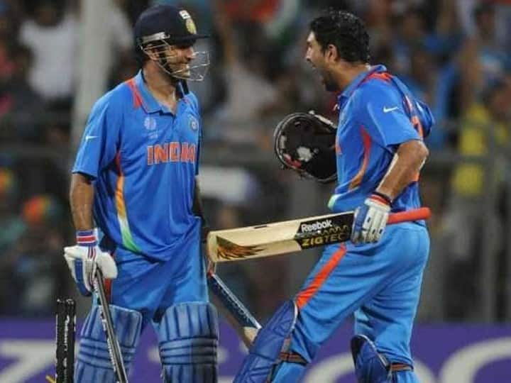 Yuvraj Singh reveals why Dhoni promote himself for batting in World Cup 2011 Final Yuvraj Singh: वर्ल्ड कप 2011 फाइनल में धोनी ने क्यों बदला था अपना बल्लेबाजी क्रम? युवराज सिंह ने बताई पूरी कहानी