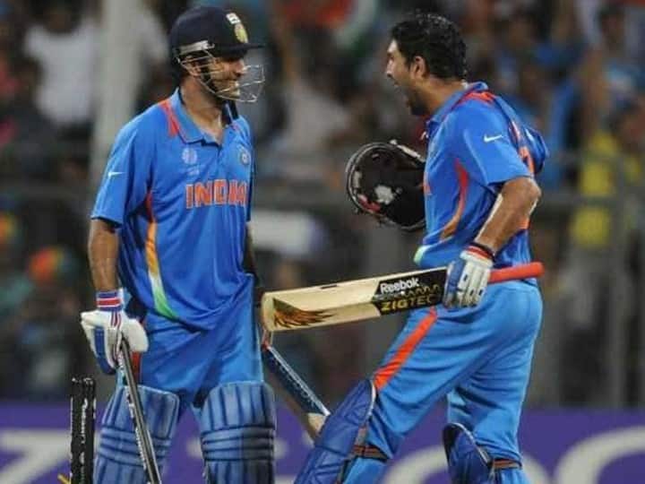 Yuvraj Singh: वर्ल्ड कप 2011 फाइनल में धोनी ने क्यों बदला था अपना बल्लेबाजी क्रम? युवराज सिंह ने बताई पूरी कहानी Yuvraj Singh reveals why Dhoni promote himself for batting in World Cup 2011 Final Yuvraj Singh: वर्ल्ड कप 2011 फाइनल में धोनी ने क्यों बदला था अपना बल्लेबाजी क्रम? युवराज सिंह ने बताई पूरी कहानी