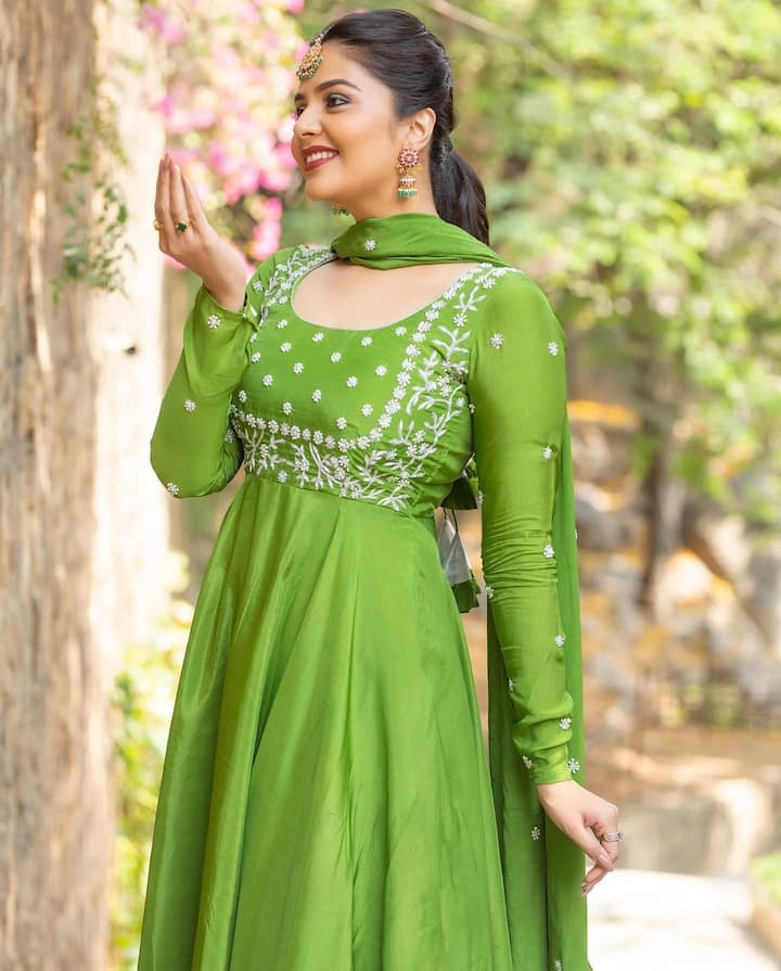 శ్రీముఖి (Image courtesy - @Sreemukhi/Instagram)