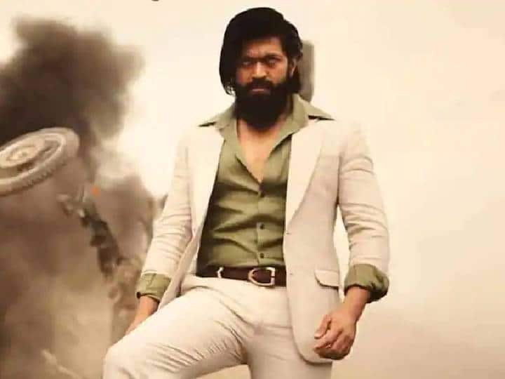 नुकताच बॉलिवूड अभिनेता अक्षय कुमार त्याच्या एका पान मसाला जाहिरातीवरून सोशल मीडियावर खूप ट्रोलझाला होता. मात्र, नंतर अक्षयने आपली चूक मान्य करत चाहत्यांची माफी मागितली आणि भविष्यात कधीही अशा जाहिरातींमध्ये काम न करण्याचे वचन दिले. तर, अभिनेता अल्लू अर्जुनने देखील अशी जाहिरात करण्यास स्पष्ट नका दिला.