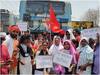 MP News: ट्रेनें चलाने के लिए लोगों ने रोकी कोयला ले जा रहीं रेल गाड़ियां, इतने साल से बंद हैं पैसेंजर गाड़ियां