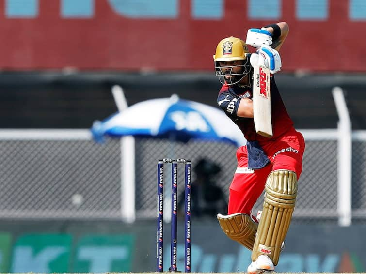 IPL 2022: Virat Kohli hits fifty but registered lowest strike rate 50+ knock in IPL check details IPL 2022, GT vs RCB:  વિરાટ કોહલીએ ફટકારી ફિફ્ટી, છતાં આઈપીએલમાં બનાવ્યો આ અણગમતો રેકોર્ડ