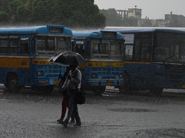 Rain brings relief from heat in south Bengal Kolkata North 24 Parganas districts weather department Rain Brings Relief From Heat In West Bengal’s Southern Parts