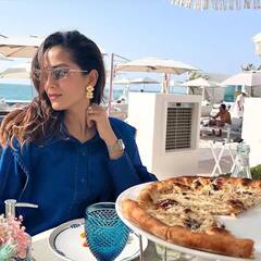 Inside Pics: શાહિદ કપૂરની પત્ની મીરા ગર્લ ગેંગ સાથે પહોંચી દુબઈ, ફોટો શેર કર્યા તો સાસુએ કરી આ વાત