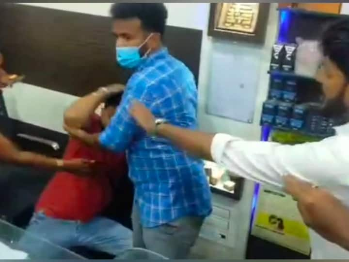 Attack on beauty shop owner for sexually harassing employee in Salem. Salem: கடைக்குள் புகுந்த கூட்டம்! ஓனர் மீது சரமாரி தாக்குதல்! பாலியல் தொல்லை புகாரால் பரபர சம்பவம்!