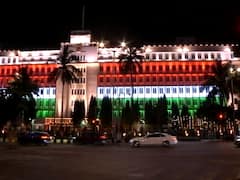 Maharashtra Din : महाराष्ट्र दिनानिमित्त सरकारी कार्यालयं सजली; मंत्रालय, CSMT, BMCवर अद्भुत रोषणाई