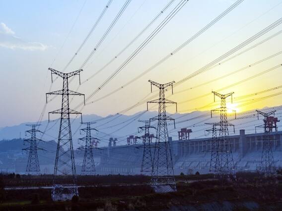 Electricity Cuts: Punjab में पावर कट से बेहाल इंडस्ट्री, कामकाज ठप, लोग बोले- जब से AAP सरकार आई है, तब से... Electricity Cuts: Punjab में पावर कट से बेहाल इंडस्ट्री, कामकाज ठप, लोग बोले- जब से AAP सरकार आई है, तब से...