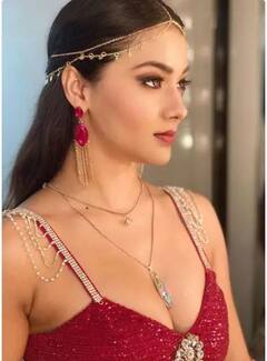 ਭੋਜਪੁਰੀ ਅਦਾਕਾਰਾ ਨਮਰਤਾ ਮੱਲਾ ਨੇ ਸ਼ੇਅਰ ਕੀਤੀ ਆਪਣੇ ਨਵੇਂ ਗੀਤ ਦੀ ਝਲਕ, ਲਾਲ ਡਰੈੱਸ 'ਚ ਲੱਗ ਰਹੀ ਹੈ ਕਮਾਲ