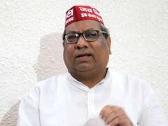 Mau: मंत्री संजय निषाद ने दलित के घर किया भोजन, काफिला देख चेकिंग समझकर हड़बड़ी में अवैध कनेक्शन काट रहे युवक को लगा करंट