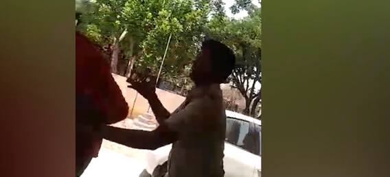 SI Rangadu Attack In Chilamatturu: కంప్లయింట్ ఇద్దామని వచ్చినవారిపై దాడి | ABP Desam