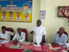 கூடுதலாக அரசு மணல் குவாரிகளை திறக்க அனுமதி வேண்டும்: சேலம் மணல் லாரி உரிமையாளர்கள்