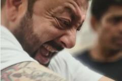 Sanjay Dutt Photo: अपनी चीखती-चिल्लाती फोटो के साथ किस दर्द को याद कर रहे हैं संजय दत्त