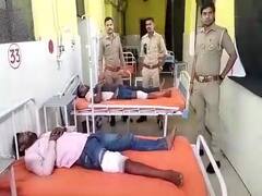 Ayodhya News: अयोध्या में पुलिस मुठभेड़ में दो बदमाश घायल, लूट का सामान सहित तमंचा बरामद